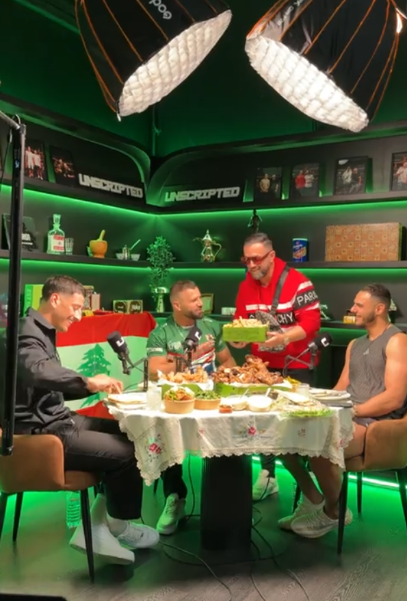 Anthony Younes serving El Jannah food during Unscripted